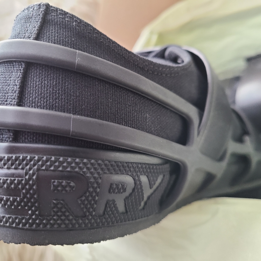 Burberry Caged Sneakers NIB - Picture 7 of 8